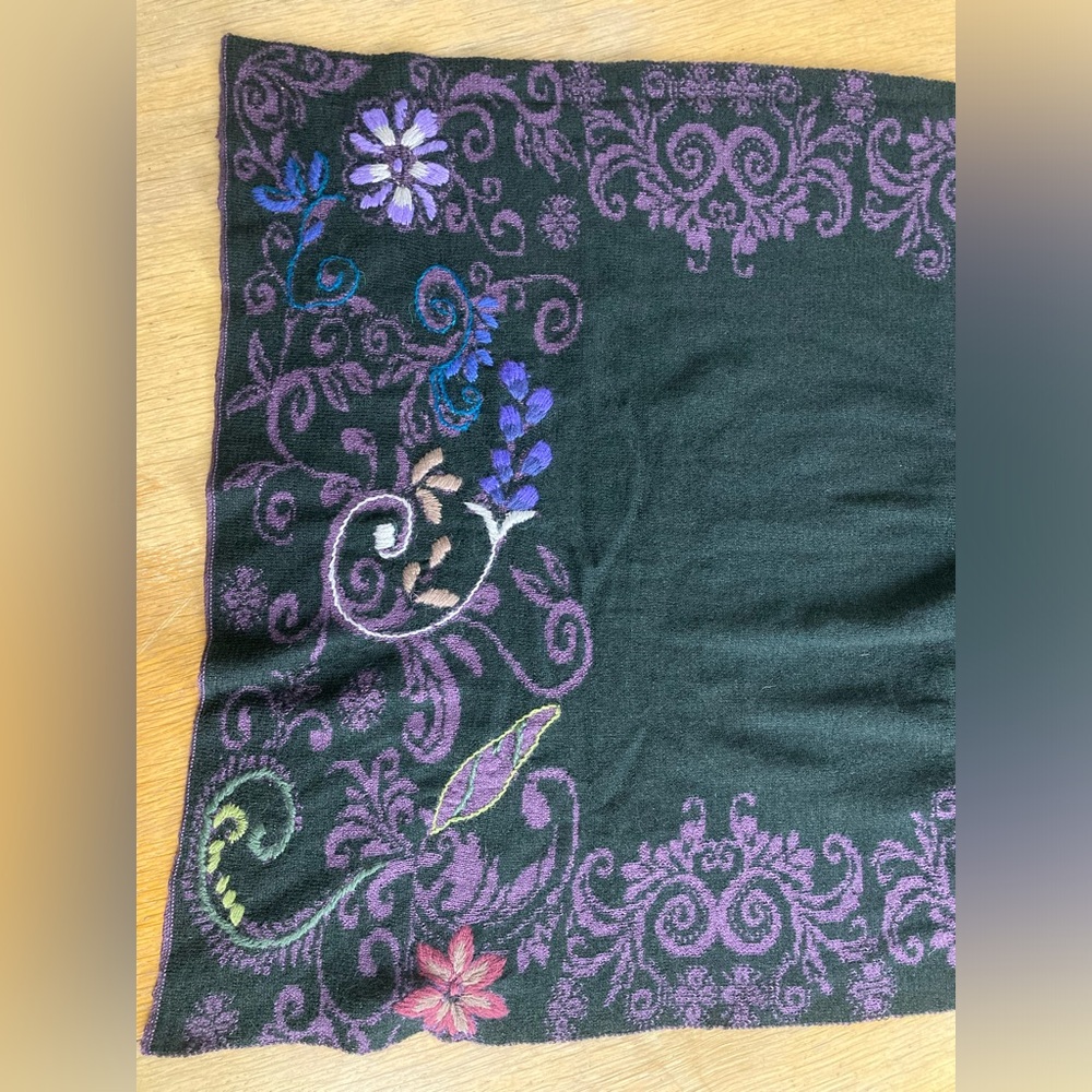 Peruvian Link Alpaca Embroidered Shawl Reversible Purple Black Floral